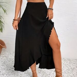 Sale: 3 for $15 NEW Black midi skirt